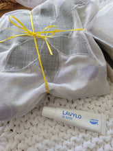 Lade das Bild in den Galerie-Viewer, SommerLAUNE Melissenkissen + Lavylites GRATIS!!!